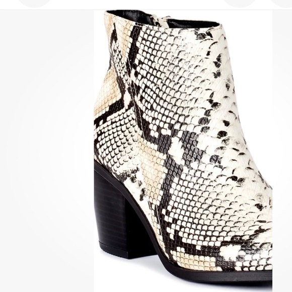 Scoop NYC Women’s Snake Print Boots Size 8.5 NEW - Picture 10 of 11